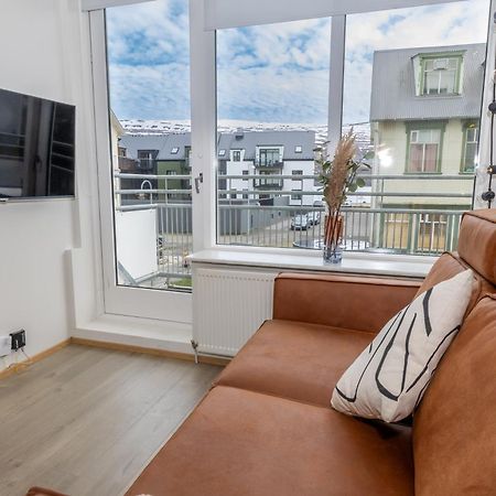 Charming Deluxe Apartment Akureyri Chambre photo